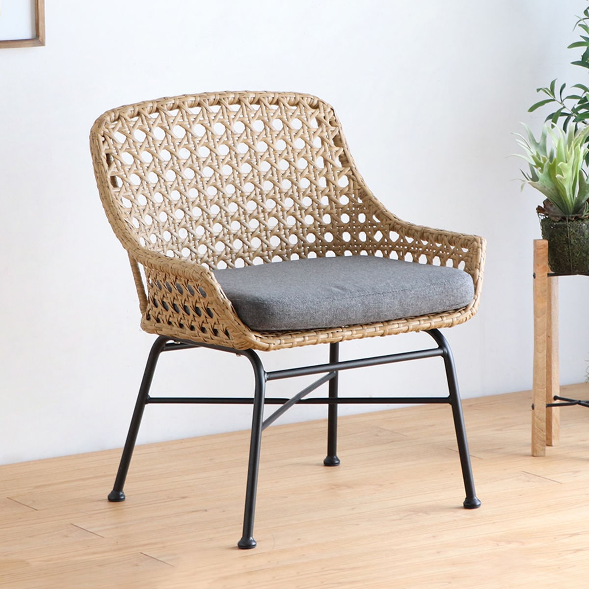 リゾネア ベンチソファ 1人掛け 座面高44cm ラタン調 軽量 椅子 ラウンジチェア リゾートチェア ソファ 籐 籐編み 1人用 チェアー イス いす 人工ラタン クッション リビングチェア