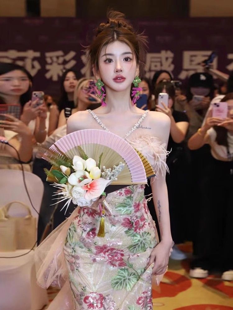 2025気質ガウン パーティードレス フランスの光豪華なウェディングドレス 結婚式ドレス ウェディングドレス ようこそイブニングドレス パーティードレス 結婚式 13,824円