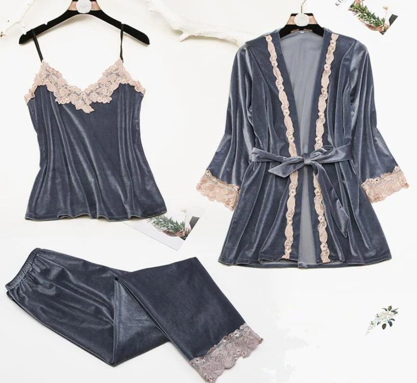 【1つ買うと10個無料】4色ベルベットパジャマ　ベロア　3点セット　　大きいサイズ　レース　レディース　寝巻き　ナイトウエア 　ウエア　キャミソール+長ズボン ＋カーディガン　羽織り　部屋着 寝間着