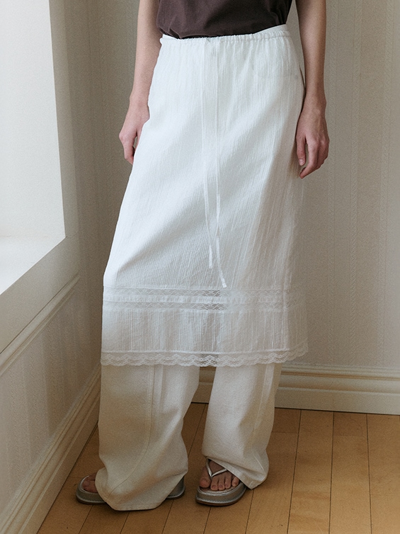 LACE LAYERED LONG SKIRT WHITE