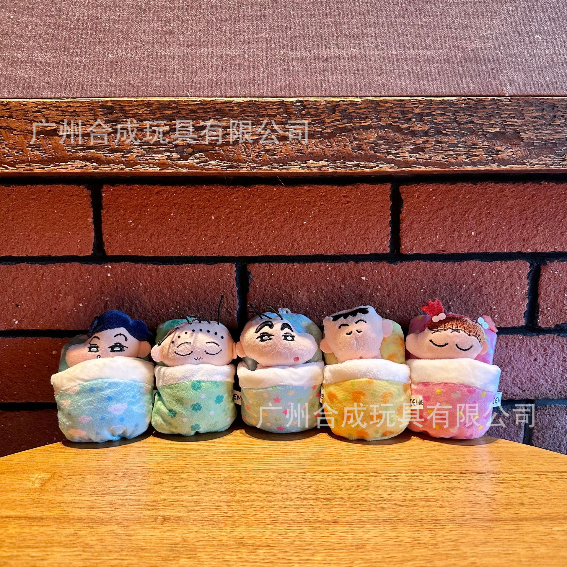 【30個】日本のアニメかわいいクレヨンしんちゃんペット白い犬ぬいぐるみ白い犬アミューズメントシティブティックキャッチャー人形