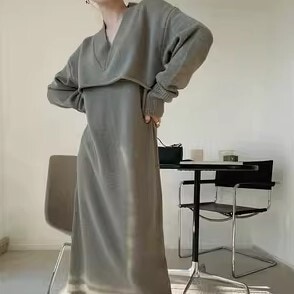 ワンピース フェイクツーピース ニットワンピース ワンピドレス ロング丈 長袖 Vネック スリム ニット かわいい 大人可愛い きれいめ カジュアル 大人 上品 おしゃれ お洒落 かっこいい 大人女子