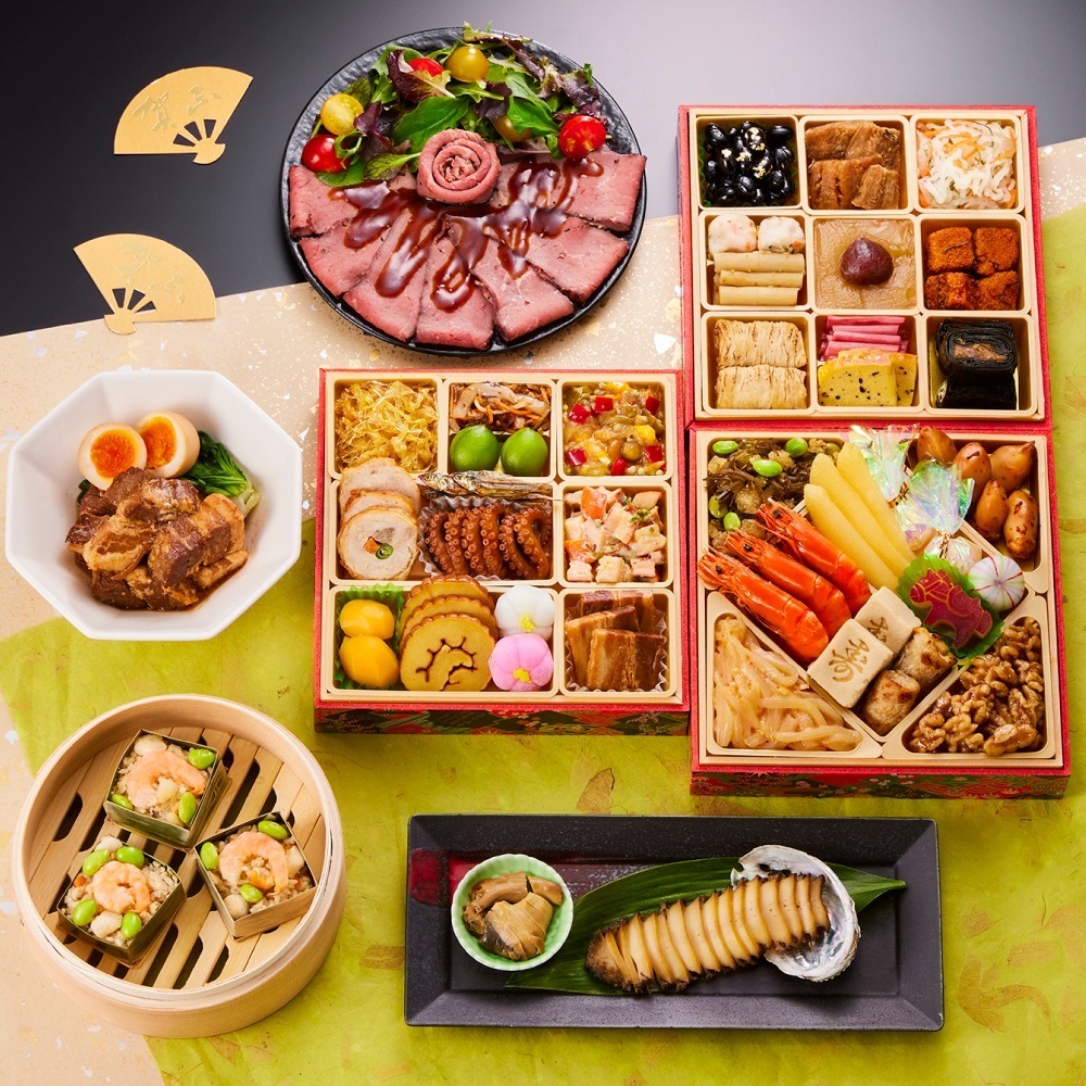 おせち 早割 予約 おせち料理 板前魂の雅 和洋風 三段重 3人前 40品目 鮑 あわび 海鮮おこわ 豚角煮 ローストビーフ 付き 和風 洋風 御節 送料無料 2025 2026