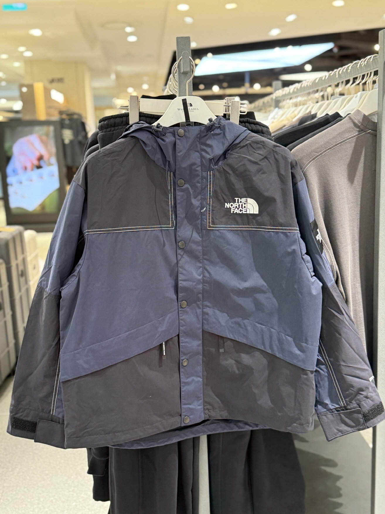 韓国正規品保証 関税負担なしNJ2HR51J VINTAGE NEO VADIEN JACKETデイリー 基本 着装 男子 女子 人気 韓国 ファッション 男女共用 アウトドア