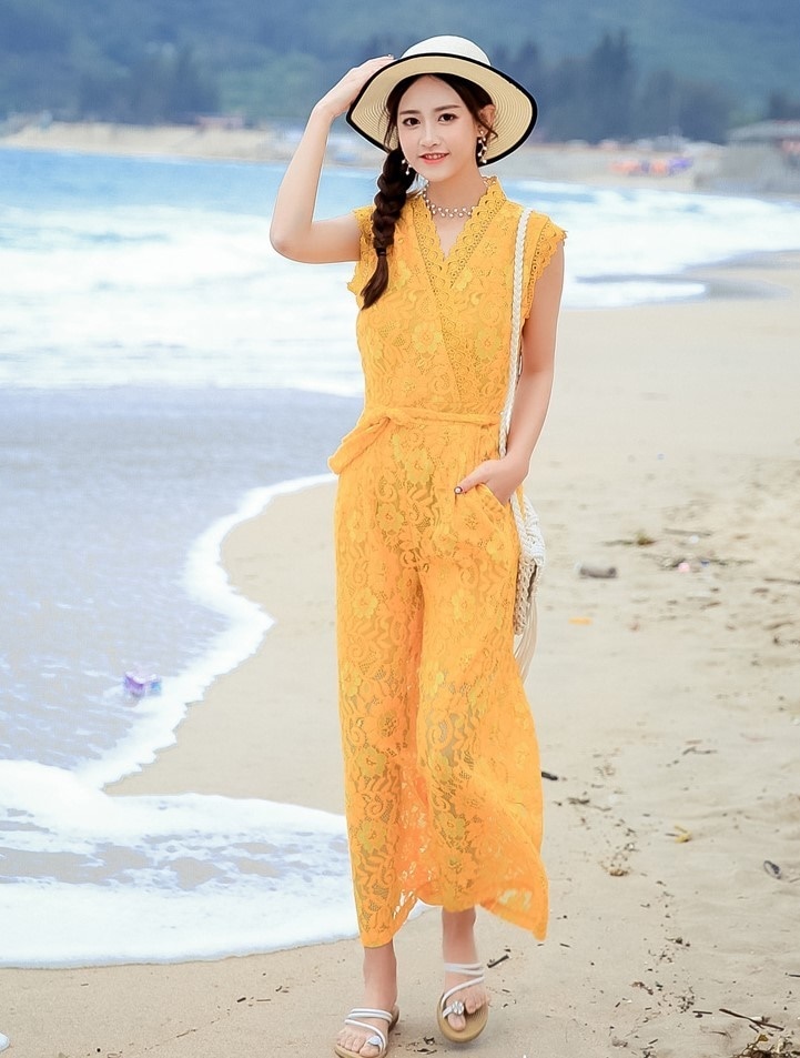 1985.ノースリーブワイドパンツドレス（イエロー）2019 春夏 sale 春夏 sale ワンピース フリル レース Vネック エレガント お呼ばれ パーティー 結婚式 披露宴 女子会 レストラン 100,000円