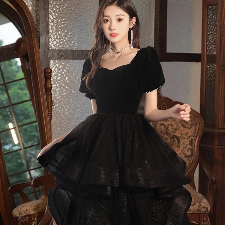 公式の場です コンサート 三七節です 卒業式 黒のイブニングドレススカート女性の新しい宴会気質ニッチ成人式エチケットテスト学生ドレス