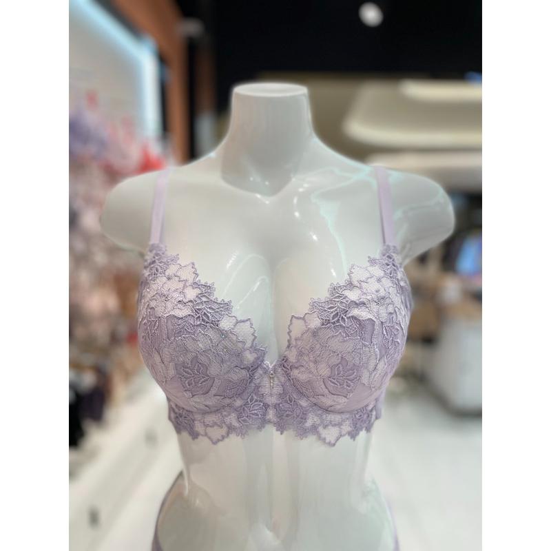 [スターフィールド高陽] ブラックラベル クチュール ケミカル刺繍 ラベンダー ブラ( BR975A )