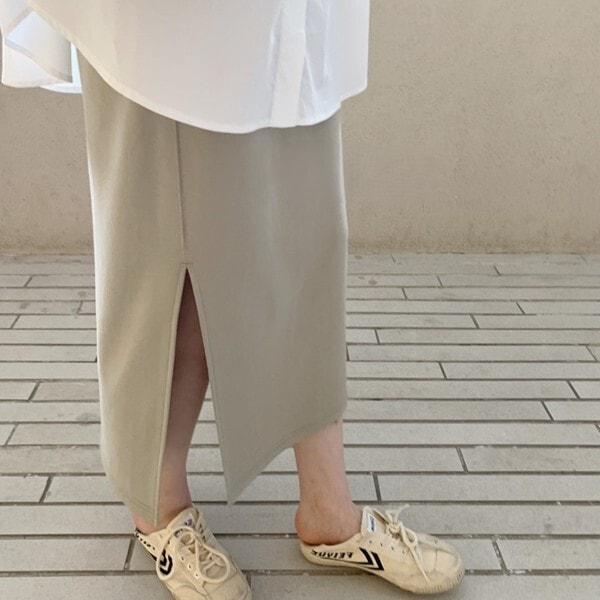 レディース スカート ロングスカート ロング タイト スリム ストレート サイドスリット かわいい きれいめ シンプル カジュアル 上品 おしゃれ こなれ感 ラフ ガーリー クール エレガント