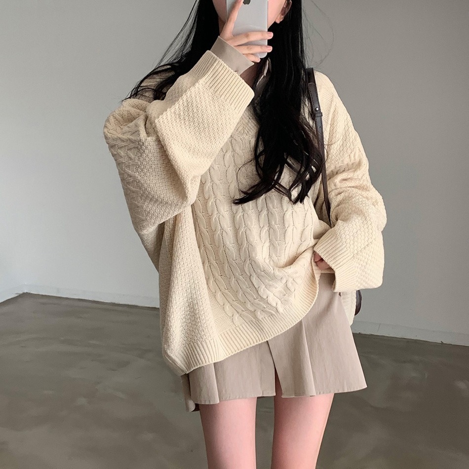 トップス セーター 長袖 ボリューム袖 Vネック プルオーバー ミディアム丈 可愛いかわいい 大人可愛い きれいめ シンプル 上品 おしゃれ かっこいい カジュアル こなれ感 個性的 主役級 存在感