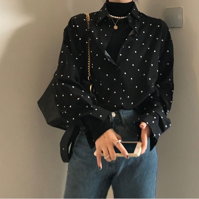 トップス シャツ 長袖 襟付き 前開き ボタン ミディアム丈 かわいい 大人可愛い きれいめ シンプル 上品 おしゃれ かっこいい カジュアル こなれ感 個性的 主役級 存在感 抜け感 春 秋