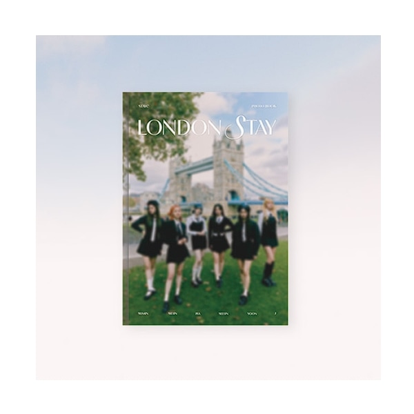 [未開封新品] ステイシー (STAYC) - 2024 STAYC PHOTOBOOK [LONDON STAY] (2種中1種ランダム発送)