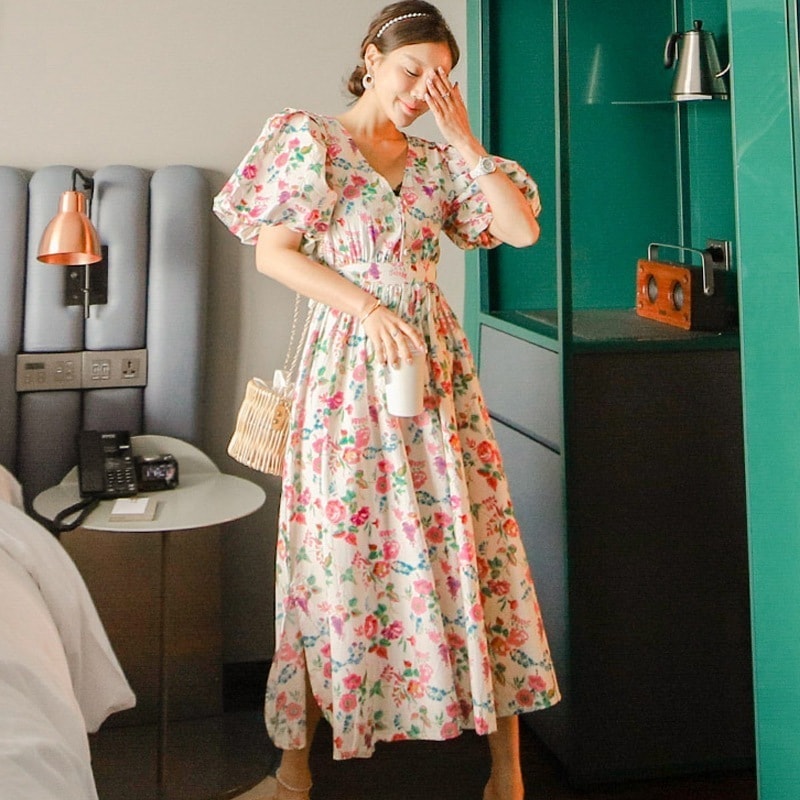 ワンピース 花柄 ボリューム袖 フレア ネック ロング丈 オルチャン 韓国 レディース ホワイト 白 フレアワンピース ロング 半袖 パフスリーブ 襟なし スリム Aライン ウエストマーク