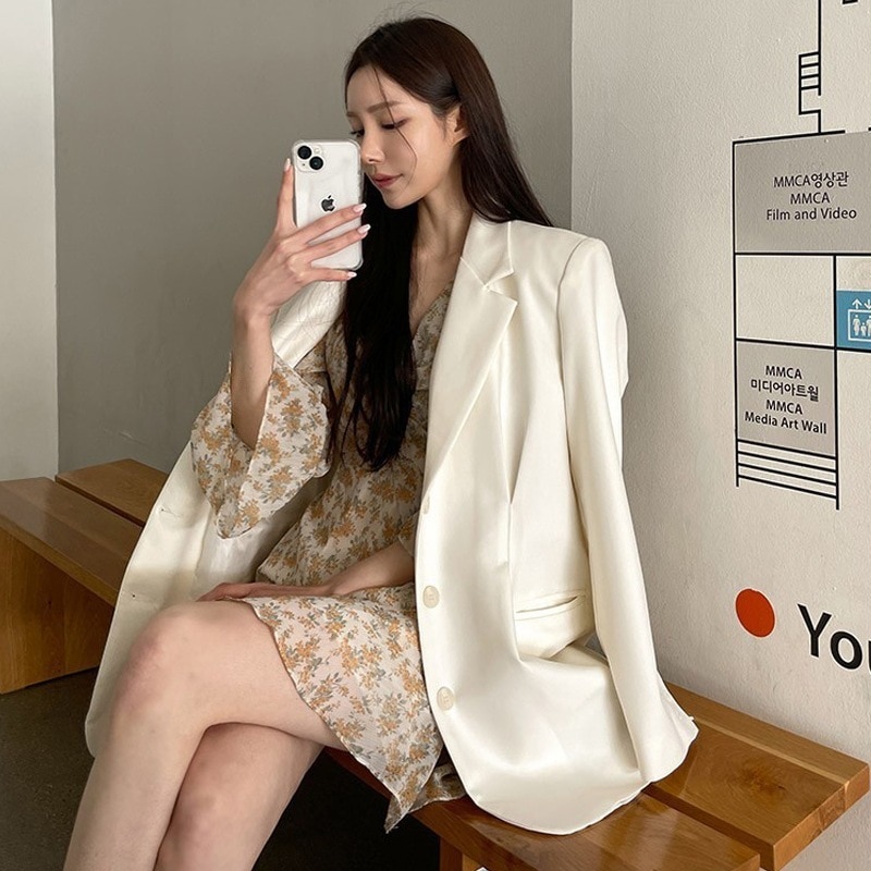 アウター ジャケット 上着 羽織り スーツ スーツジャケット ミディアム丈 ミドル丈 袖あり 長袖 襟付き ストレート ワイド ポケット 前開き コンサバ きれいめ シンプル 上品 おしゃれ お洒落