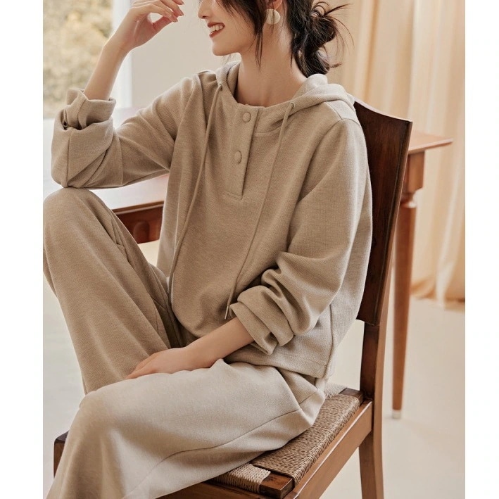 ハイエンドのカスタマイズ-2025 秋の新しいカジュアルニットフード付きスウェットシャツツーピーススーツ女性用ファッショナブル多用途快適な着用感完全なセット