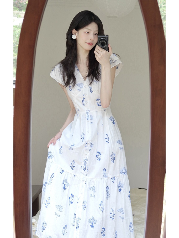 2025 春夏 プリントワンピースミモレ丈 ロング おしゃれかわいい小花フラワードレスタック スクエアネックAライン韓国ファッション レディース白スリーブお出かけキュート甘めフレンチ