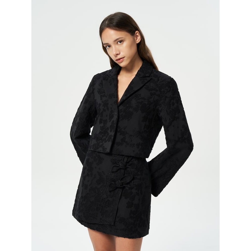 GANNI ブークルジャカードスーツクロップドブレザー-ブラック FW24/QN4511R015 39,949円