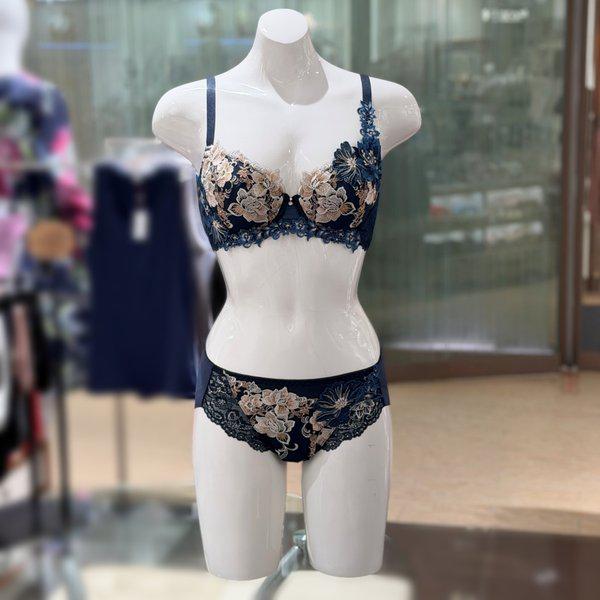 サルートプレミアムブラCカップヘムパンティーセット (DBR0467CDPT0467H)_s