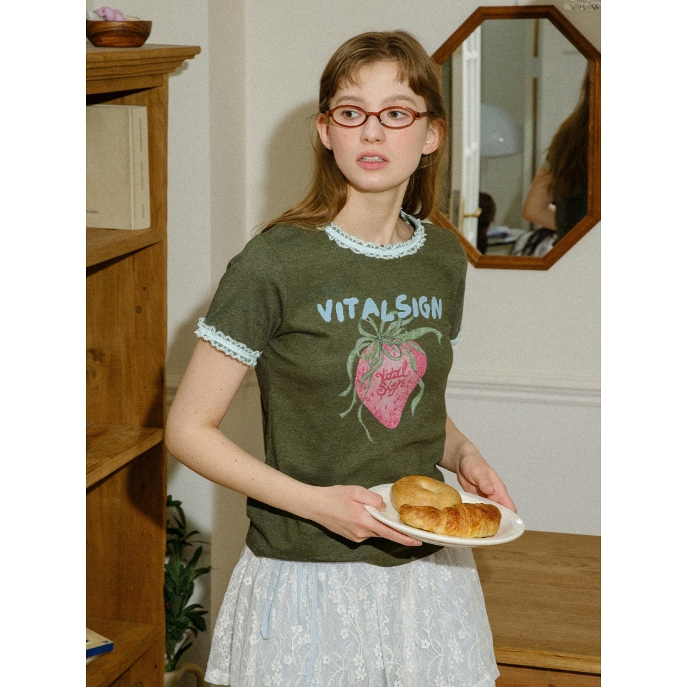 バイタルサインストロベリーレース Tシャツ (2c)