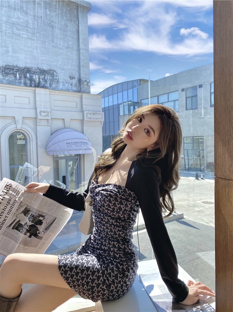 秋冬の女性向けセクシーワンピース女神のようなVネック長袖インナースカートV87