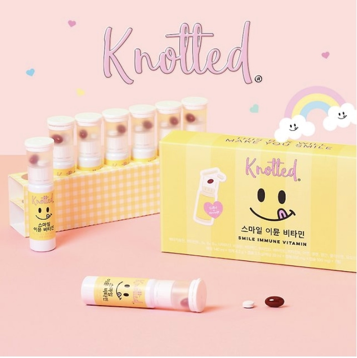 Knotted スマイル イミューン マルチビタミン 7個入り 1箱 + 紙芳香剤 + ショッピングバッグ 贈呈 / 液状 総合ビタミン イミューンショット