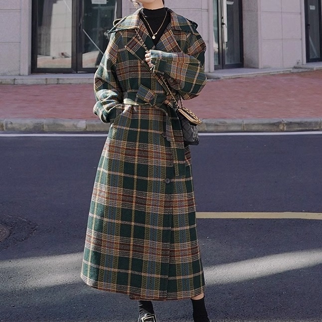 レディース アウター コート ウールコート ロング丈 長袖 袖あり 襟付き 角襟 ベルト ポケット 前開き ボタン ポリエステル かわいい 大人可愛い 上品 おしゃれ かっこいい レトロ こなれ感