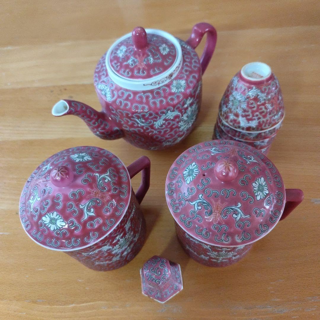 中国茶器セット 赤色と白色の花模様