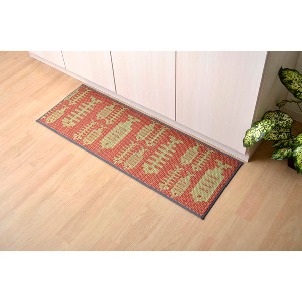 8240320 キッチンマット 滑りにくい加工 国産い草 シンプル おさかな ピンク 43240cm メーカー直送