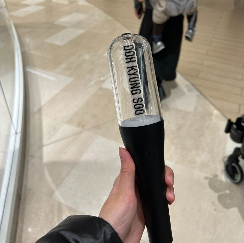 値下【新品未開封】DOH KYUNG SOO （ドギョンス）公式ライトスティック EXO DOH KYUNG SOO OFFICIAL LIGHT STICK/Strap+Cap Tracking
