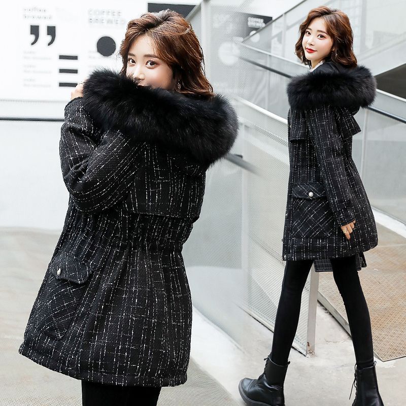 韓版派はミディアム丈の大毛襟綿入れを克服女はゆったり黒で厚手のファッションコート C31-577 5,120円