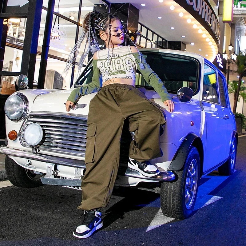 ガールズジャズダンス服トレンディでクールなストリート子供服秋冬へそ出しjazzパフォーマンス服ガールズキャットウォークショー