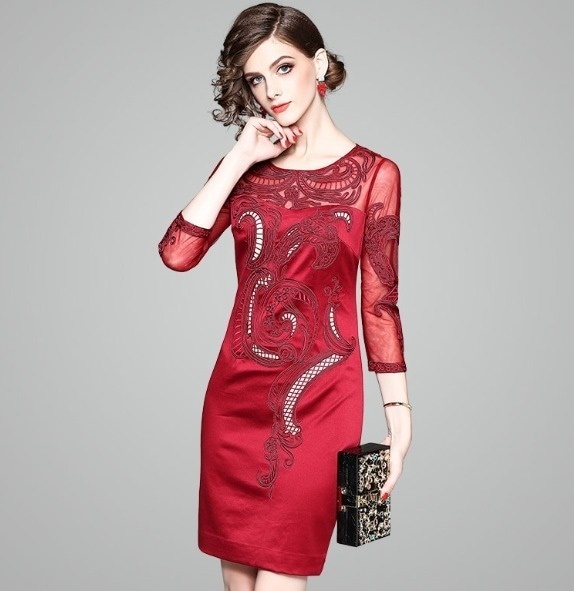 スリムドレス ２色 刺繍 ペイズリー 七分袖 レース ボートネック ミニ丈 タイト フェミニン エレガント パーティー 結婚式 二次会 お呼ばれ ワンピース フォーマル 2018年新作