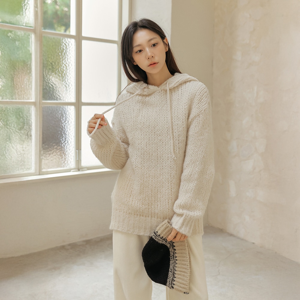 フォートリンウールルージュフードニット