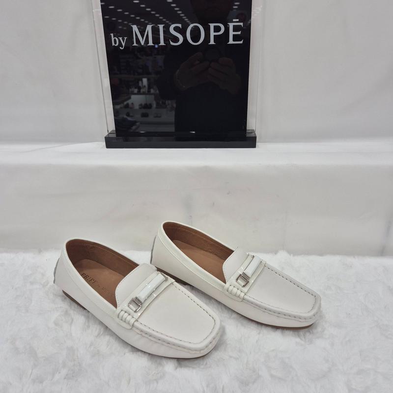 By 女性 クラシック メタル ポイント ローファー 112HT439DT010 WHITE 4 JJ