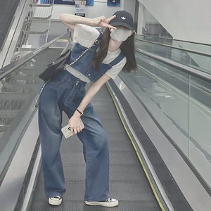 デニムベスト付きハイウエストブルーデニム セットアップ 韓国ワイドパンツ ストレートパンツ ハイウエスト ショート丈 こなれ カジュアル メンズライク オーバーオール風のデニムセットアップ