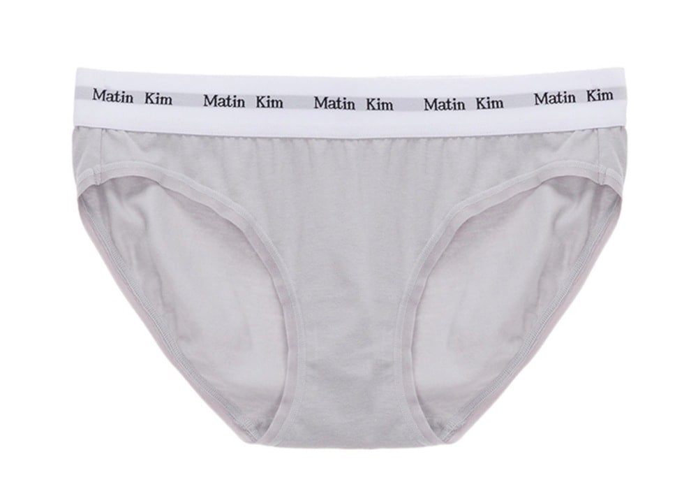 Matin Kim】LOGO BAND TRIANGLE BRA - メルカリ