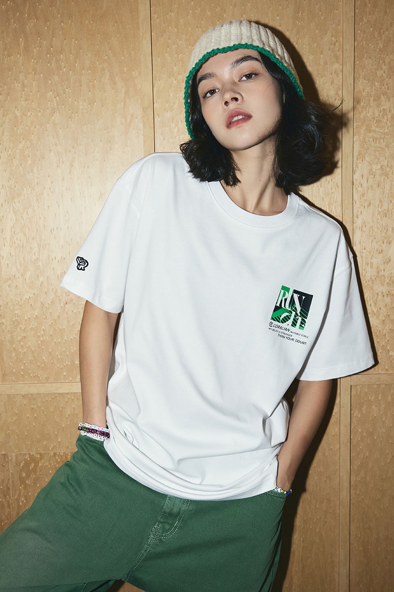 ロマンティッククラウンシャイニングボールドロゴ Tシャツ_