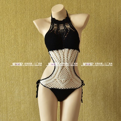 4050.ウルトラセクシー ニット温泉ビキニ（ウェーブ形 ブラック＆ホワイト）