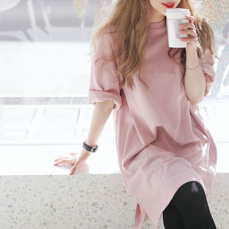 【新作】個性的 スリット シンプル ルームウェア おとな 夏 ラウンドネック ミニ こなれ感 春 主役級 部屋着 かわいい 大人可愛い ラフ 存在感 レトロ キュート 抜け感 ワンピース 無地 カジュ