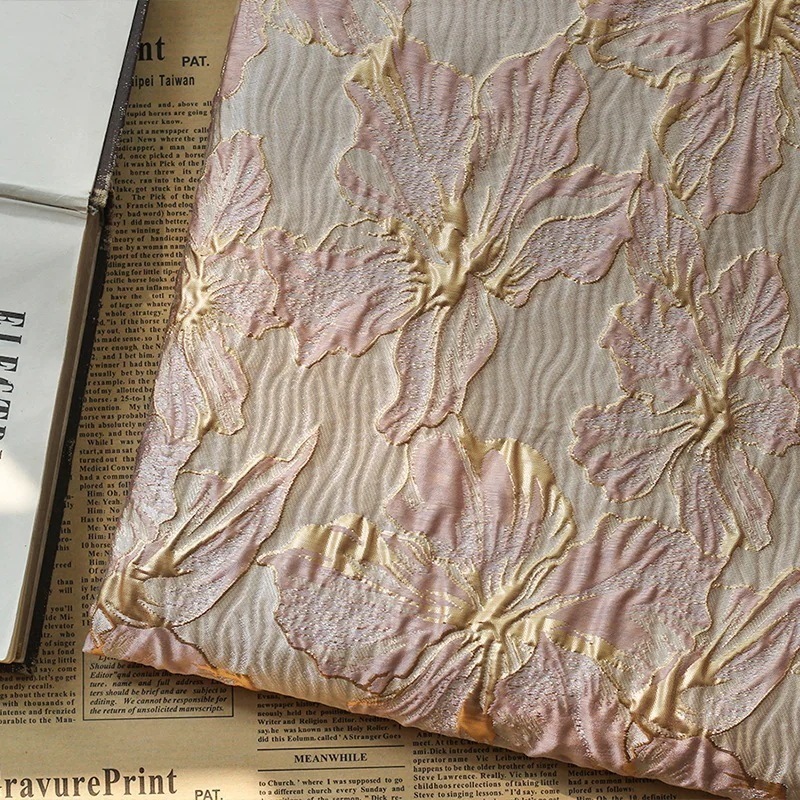 [急速出荷]146CMx1M 生地 布 花柄 ジャカード エンボス 布地 金糸花 しわ感 肌理1145124309