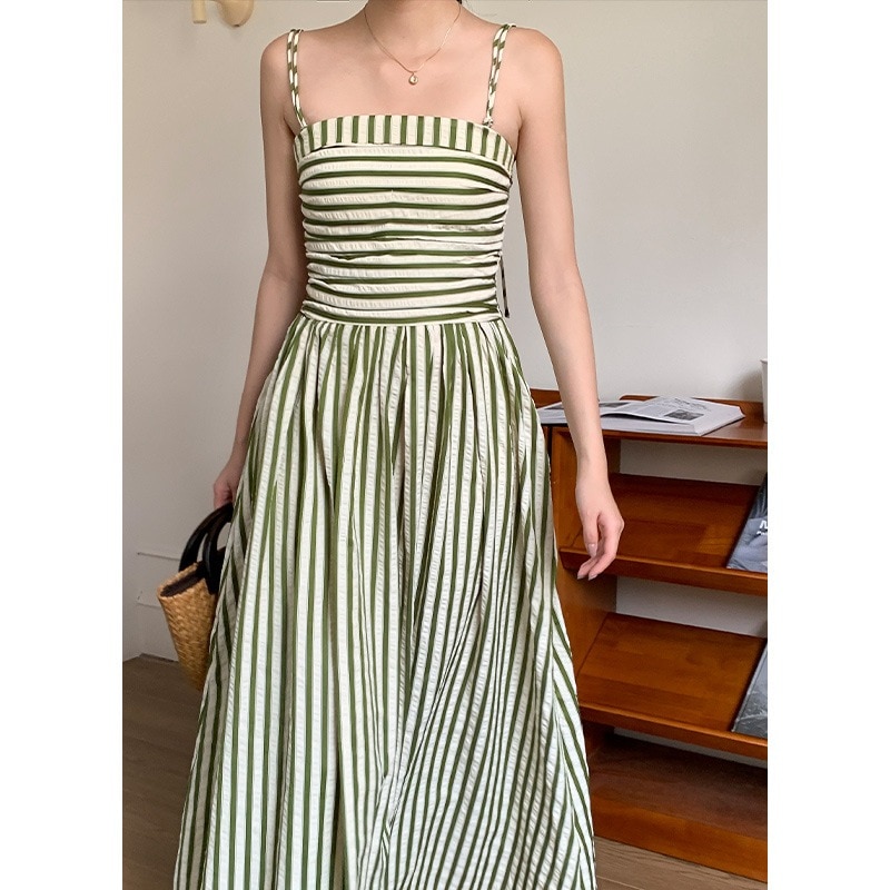 gierrt 抹茶メラルーカ 香港風レトロホリデーハイウエストスリングドレスフェミニンな雰囲気ミドル丈