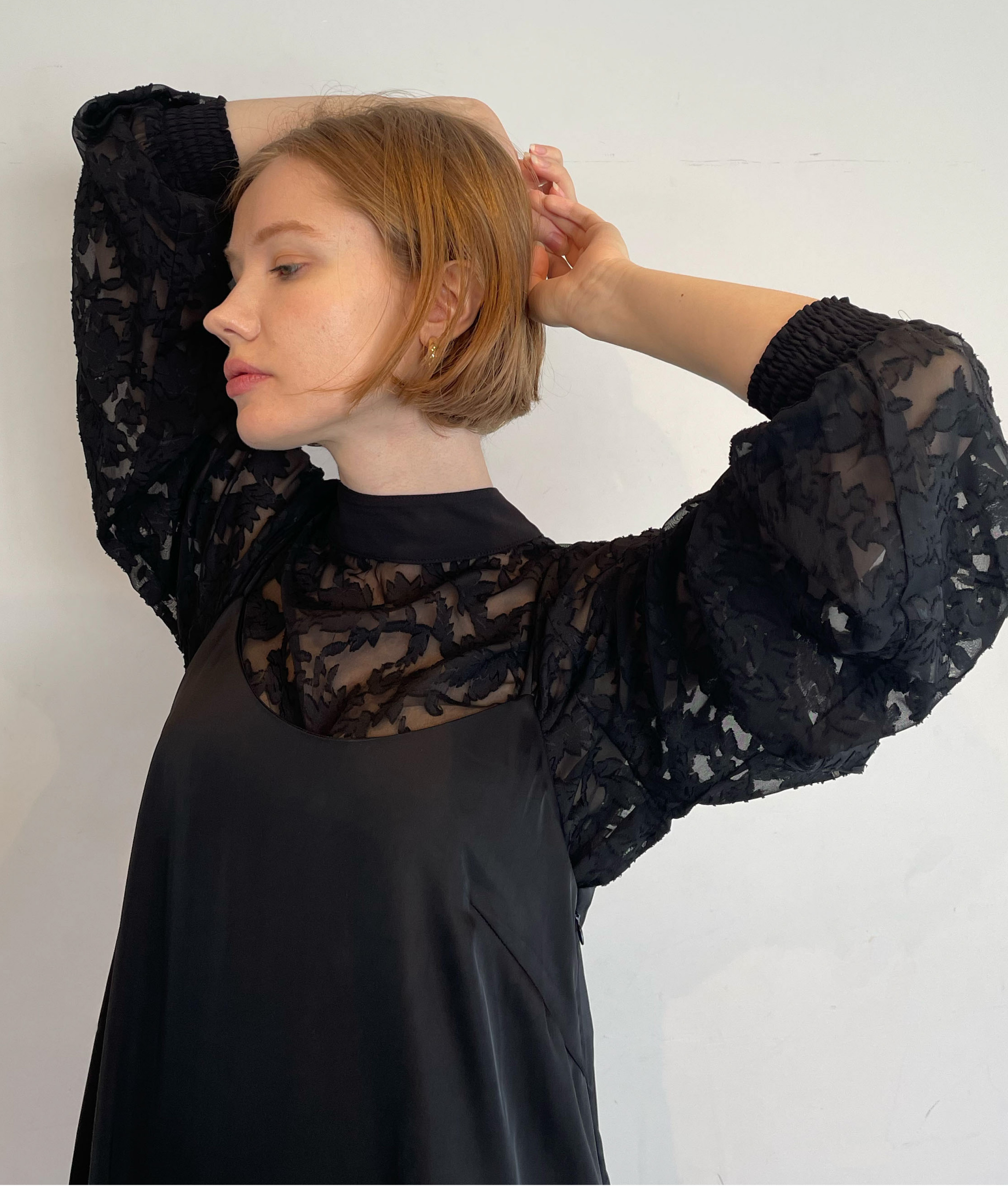 CHINA MOTIF BLOUSE 7,590円