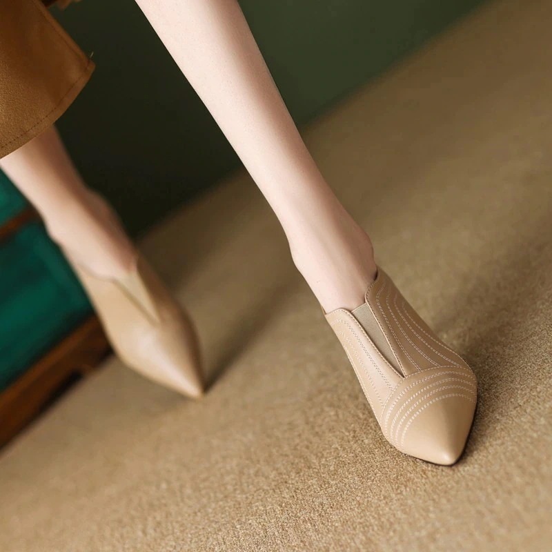 ショートブーツ ミドルヒール ショット丈ブーツ ローカット ハイヒール ヒール シューズ 快適 通勤 靴 身長アップ ピンヒール 美脚 気質 日系 新作 新作 秋