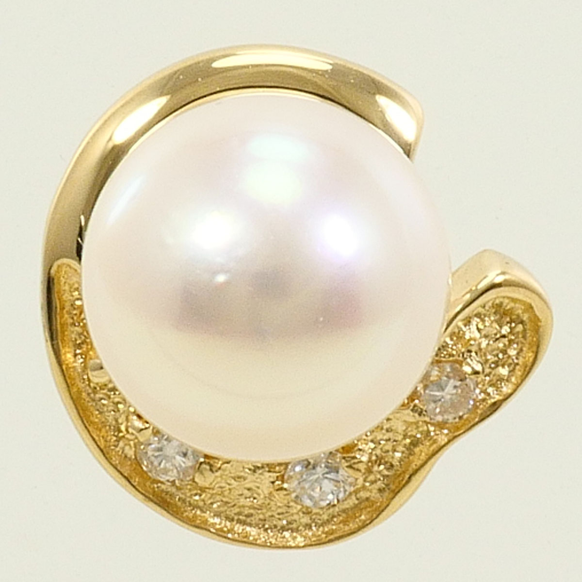 K18 18金 YG イエローゴールド ピアス(片耳) パール（真珠） ダイヤモンド（ct刻印なし） 総重量約0.9g ジュエリー 中古