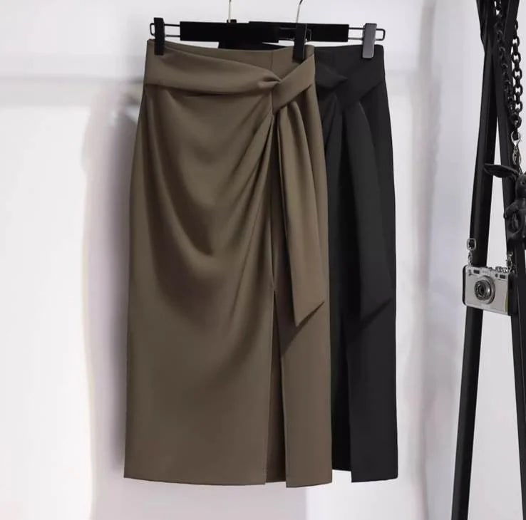 【送料無料】ブラウン 黒 ブラック カラバリあり ドレープ スリット ハイウエスト ストレート ミディアム丈 ひざ下 春 レディース ボトムス