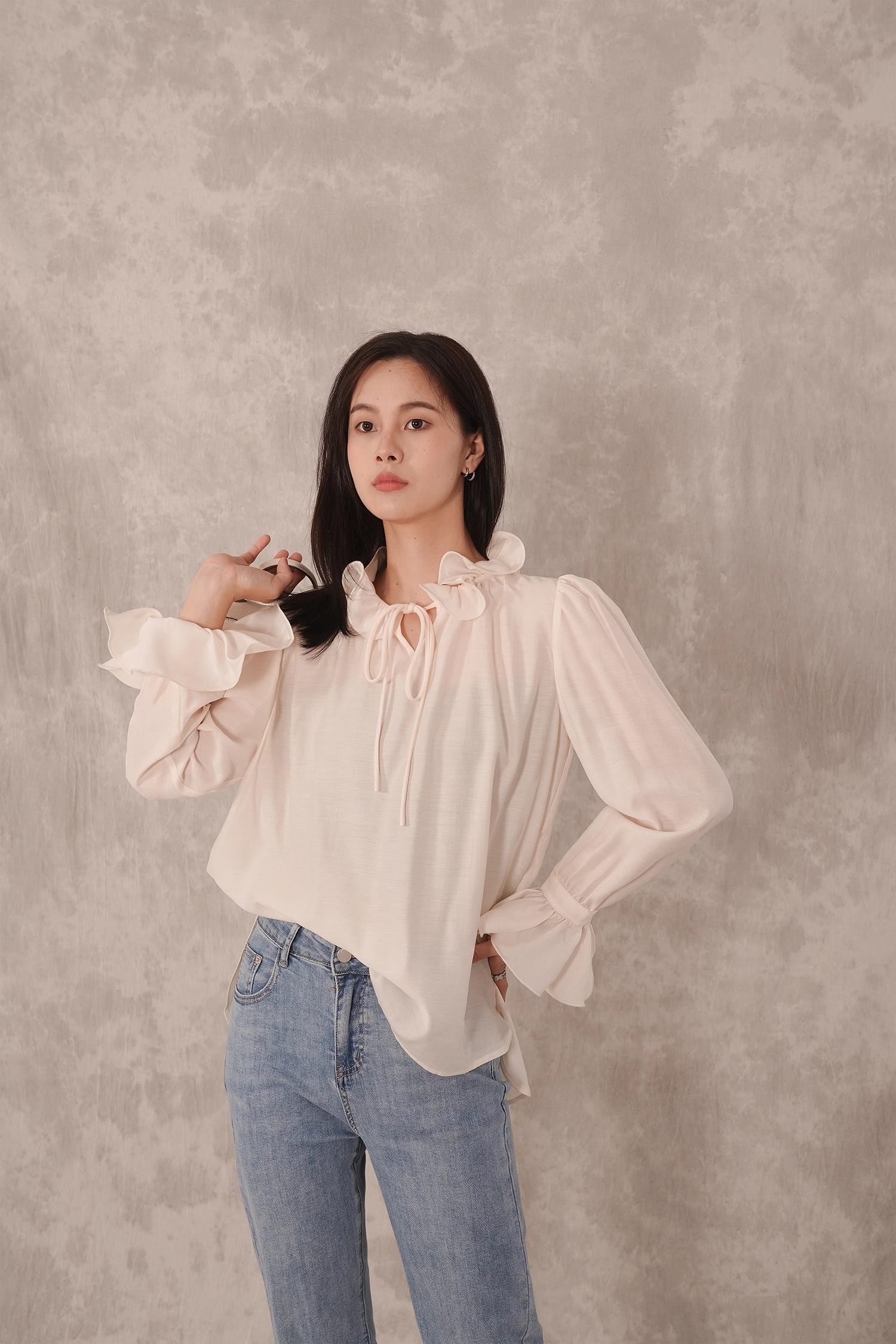 シック スモール トップ 秋 スリーブ 長袖 Tシャツ 個性的 トップス シャツ 袖あり 長袖 襟付き かわいい 大人可愛い 大人 上品 おしゃれ お洒落 大人可愛い 大人女子 こなれ感 キュート