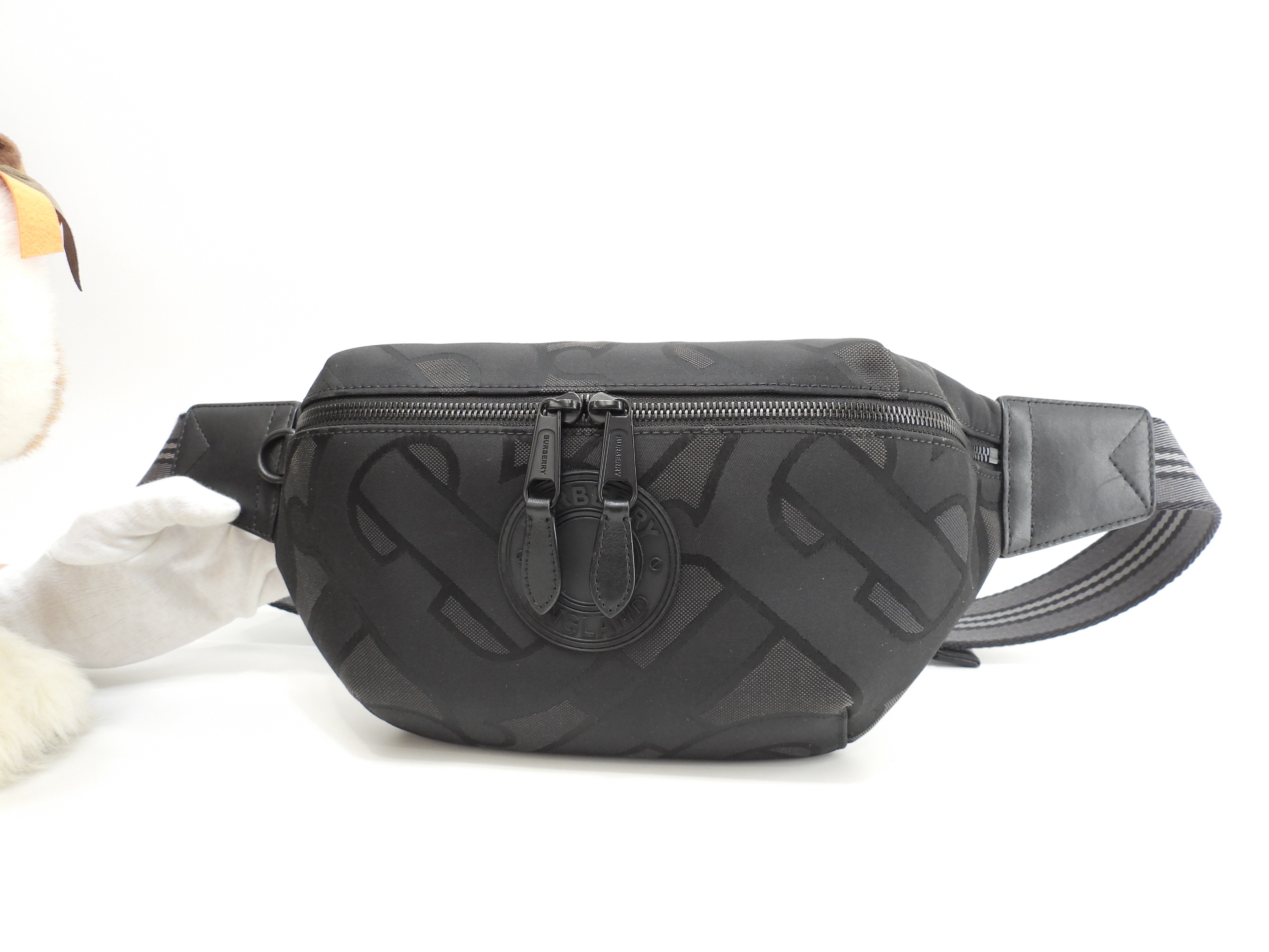 ベルトバッグ TB柄 ナイロン黒革 ボディバッグ 極美品@CNSUPLBA5DON