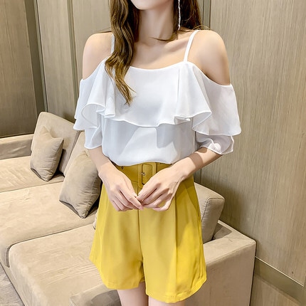 トップス デート シャツ ブラウス カットソー 袖あり 半袖 フリル かわいい 大人可愛い きれいめ シンプル カジュアル 大人 上品 おしゃれ お洒落 主役級 存在感 春 秋 10代 20代 30代 5,621円