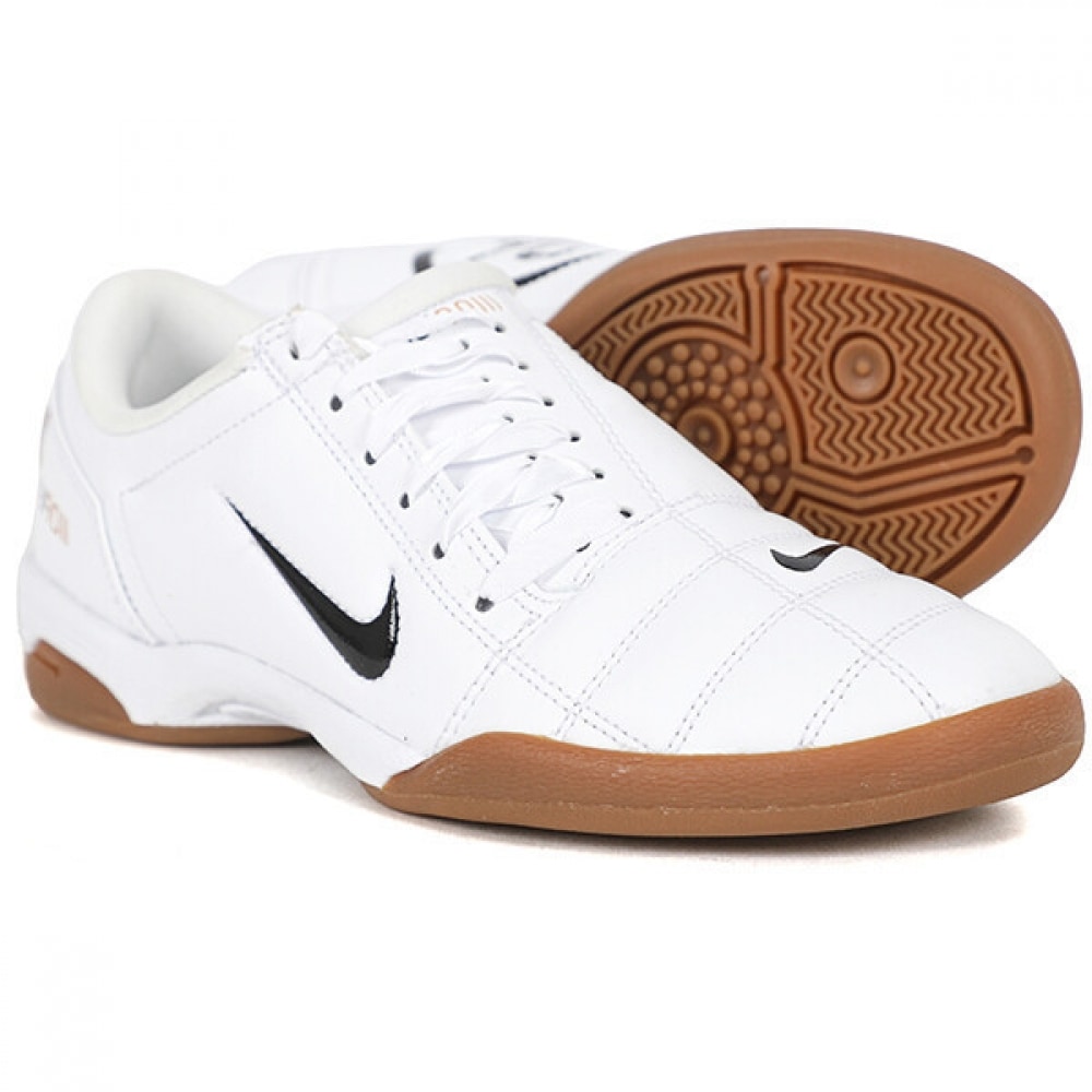 ナイキ W トータル 90 スニーカー