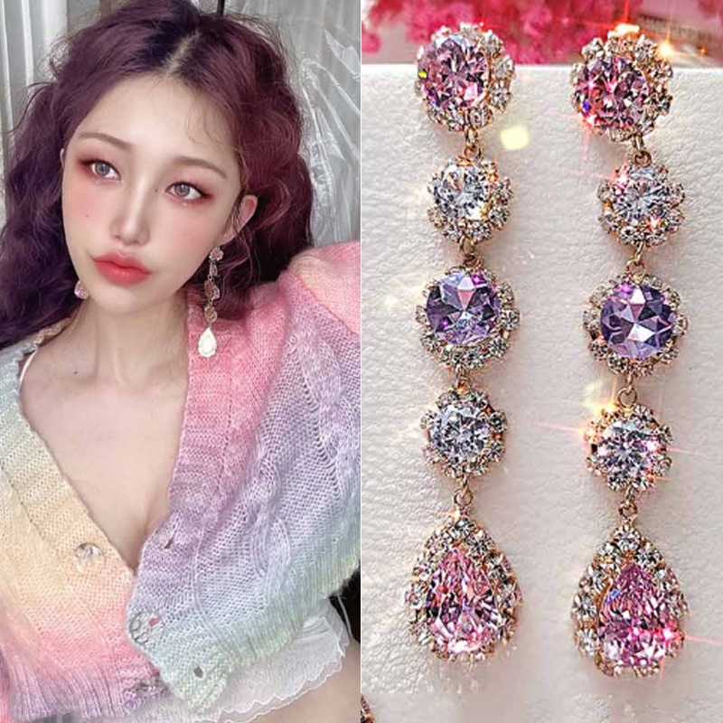 [韓国の芸能人着用 / 韓国の人気商品] ハイクオリティーブリングスワル 華やかなドロップイヤリング デイリーアクセサリー 5,440円