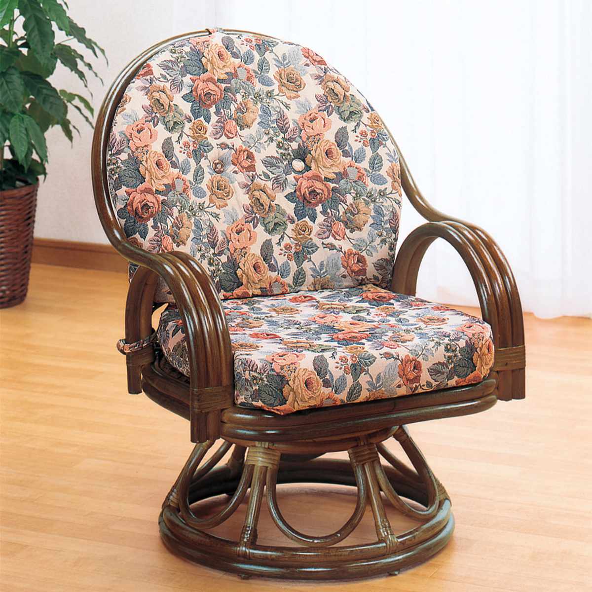 回転座椅子 ラタンチェア 籐家具 座面高35cm 回転式 背もたれ付き 肘付き 肘掛 イス チェア 座いす アジアン 和モダン ラタン リラックスチェア パーソナルチェア 籐回転椅子 花柄